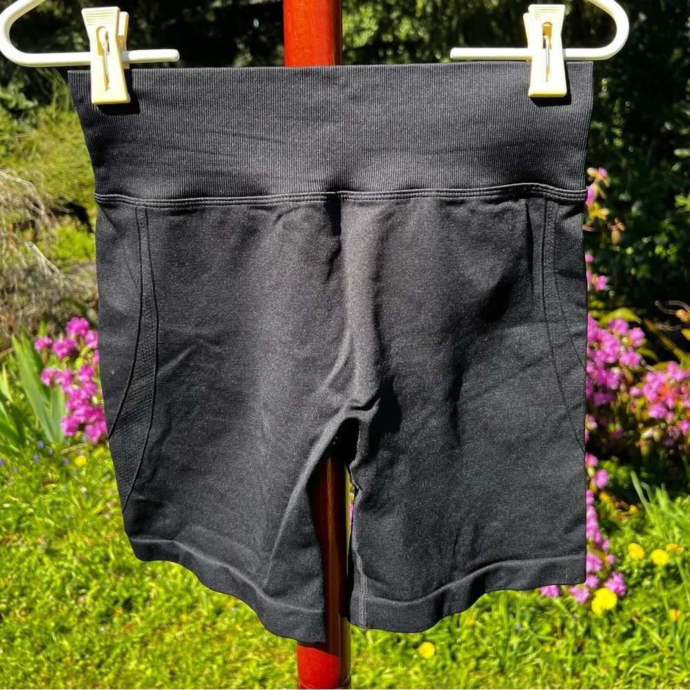 Amazon Body Sculpting Compression Shorts - Picture 3 of 5